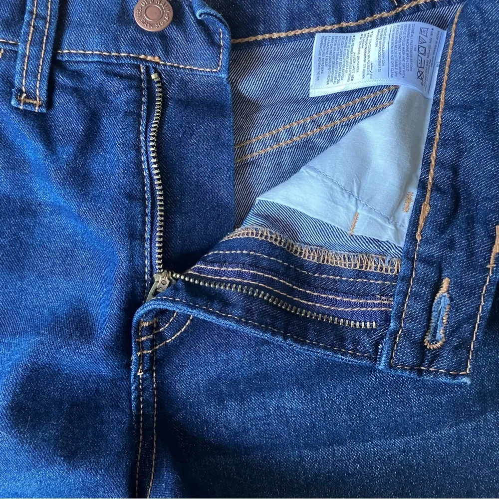 Old Navy Dark Wash Cut Off Jean Shorts Size 14 Raw Hem High Rise Denim Shorts